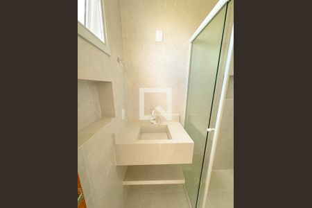 Banheiro de apartamento para alugar com 1 quarto, 50m² em Ingleses Norte, Florianópolis