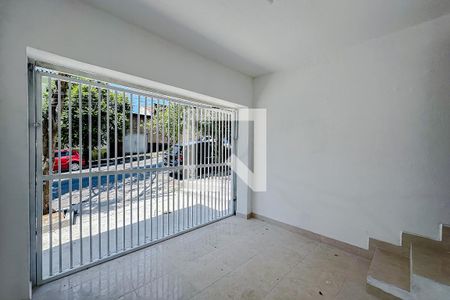 Garagem de casa para alugar com 3 quartos, 80m² em Ipiranga, São Paulo