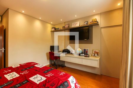 Suíte 1 de casa para alugar com 4 quartos, 420m² em Tatuapé, São Paulo