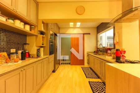 Casa à venda com 420m², 4 quartos e 3 vagasCozinha