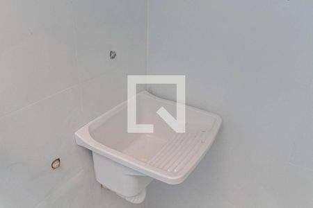 Casa à venda com 70m², 2 quartos e 1 vagaÁrea de serviço