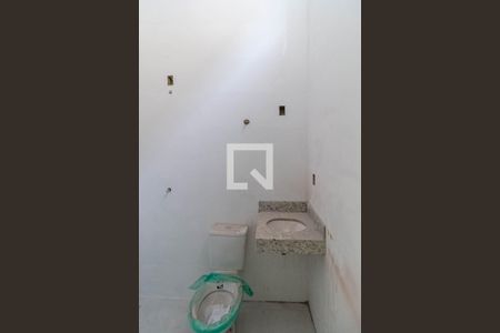 Casa à venda com 70m², 2 quartos e 1 vagaBanheiro social