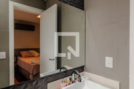 Apartamento para alugar com 169m², 3 quartos e 4 vagasBanheiro da Suíte 2