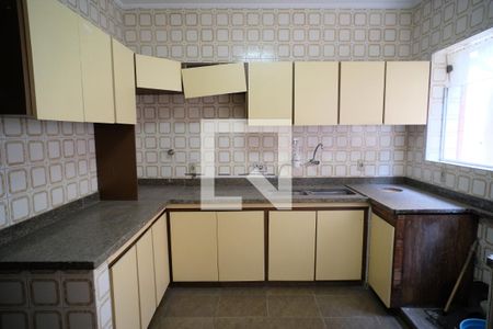 Casa para alugar com 340m², 4 quartos e 3 vagasCozinha