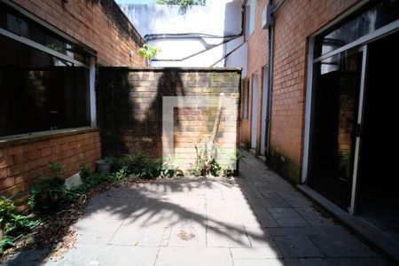 Casa para alugar com 340m², 4 quartos e 3 vagasQuintal