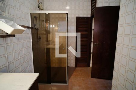 Casa para alugar com 340m², 4 quartos e 3 vagasBanheiro da Suíte 2