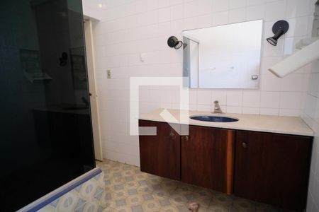 Casa para alugar com 340m², 4 quartos e 3 vagasBanheiro da Suíte 3