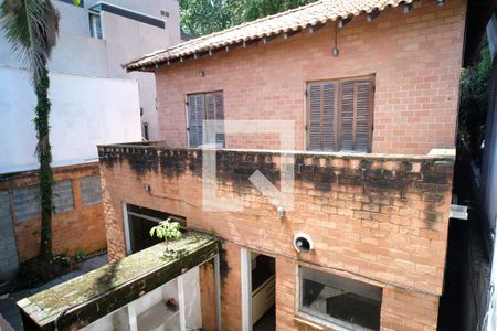 Casa para alugar com 340m², 4 quartos e 3 vagasFachada