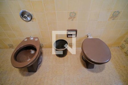 Casa para alugar com 340m², 4 quartos e 3 vagasBanheiro