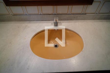 Casa para alugar com 340m², 4 quartos e 3 vagasBanheiro da Suíte 2