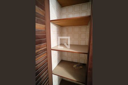 Casa para alugar com 340m², 4 quartos e 3 vagasBanheiro da Suíte 2