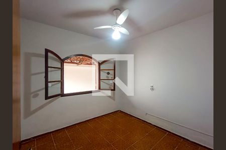 Quarto 1 de casa para alugar com 2 quartos, 140m² em Vila Anastácio, São Paulo