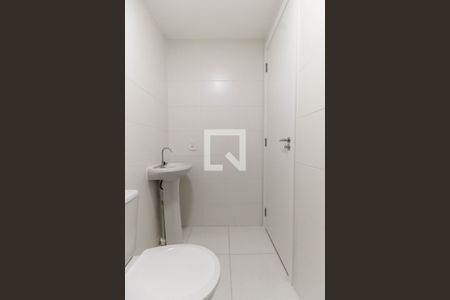 Apartamento à venda com 29m², 1 quarto e sem vaga Apartamento à venda com 29m², 1 quarto e sem vagaBanheiro da Suíte