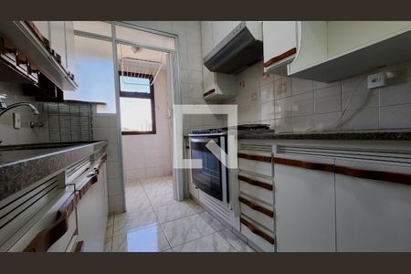 Cozinha de apartamento para alugar com 3 quartos, 90m² em Anhangabaú, Jundiaí