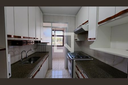 Cozinha  de apartamento para alugar com 3 quartos, 90m² em Anhangabaú, Jundiaí