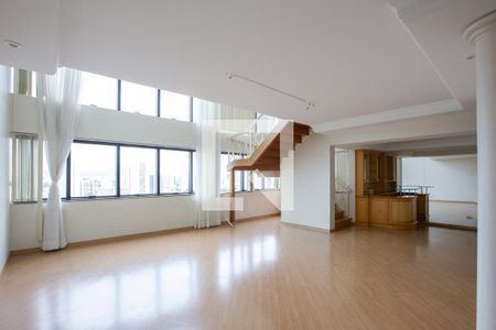 Apartamento à venda com 302m², 4 quartos e 5 vagassala