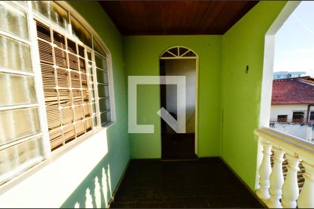 Casa à venda com 246m², 6 quartos e 4 vagas Casa à venda com 246m², 6 quartos e 4 vagasVaranda 1