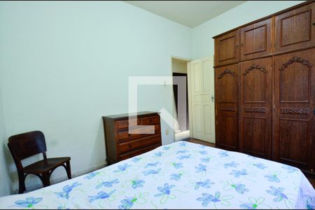 Casa à venda com 246m², 6 quartos e 4 vagas Casa à venda com 246m², 6 quartos e 4 vagasQuarto 2