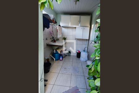 Casa à venda com 246m², 6 quartos e 4 vagas Casa à venda com 246m², 6 quartos e 4 vagasÁrea de serviço