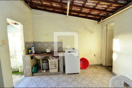 Casa à venda com 246m², 6 quartos e 4 vagas Casa à venda com 246m², 6 quartos e 4 vagasÁrea de Serviço