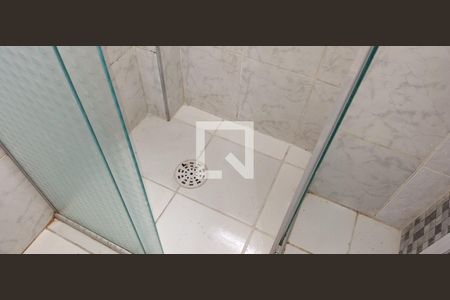 Apartamento para alugar com 77m², 2 quartos e sem vagaBanheiro