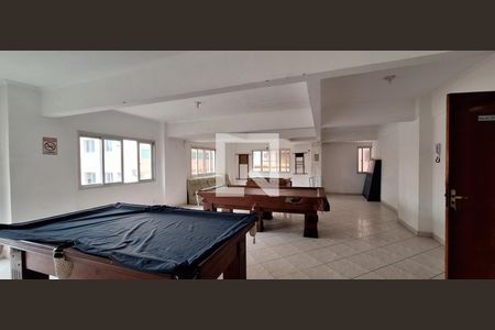 Apartamento para alugar com 77m², 2 quartos e sem vagaÁrea comum/ salão de jogos