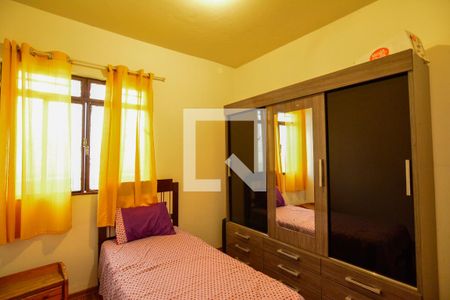 Casa à venda com 360m², 4 quartos e 4 vagas Casa à venda com 360m², 4 quartos e 4 vagasQuarto 2