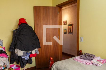 Casa à venda com 380m², 4 quartos e 3 vagas Casa à venda com 380m², 4 quartos e 3 vagasQuarto 2