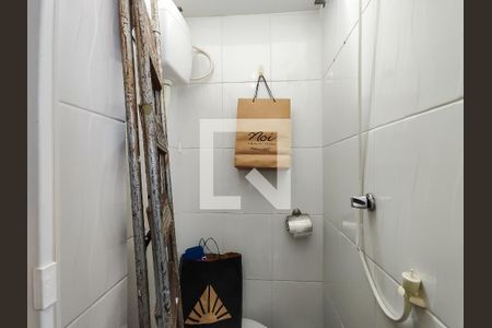 Apartamento à venda com 59m², 2 quartos e sem vaga Apartamento à venda com 59m², 2 quartos e sem vagaBanheiro de serviço