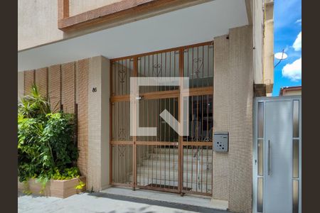 Apartamento à venda com 59m², 2 quartos e sem vaga Apartamento à venda com 59m², 2 quartos e sem vagaFachada e portaria