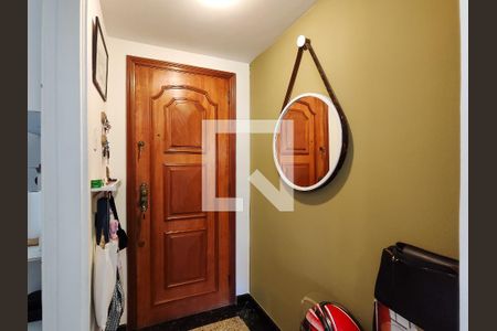 Entrada de apartamento à venda com 2 quartos, 59m² em Vila Isabel, Rio de Janeiro