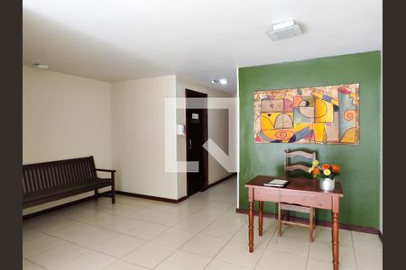 Fachada e portaria de apartamento à venda com 2 quartos, 59m² em Vila Isabel, Rio de Janeiro