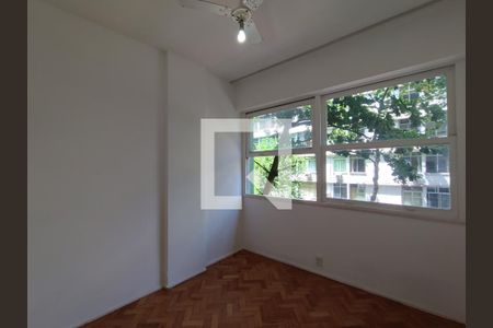 Quarto 1 de apartamento à venda com 2 quartos, 36m² em Copacabana, Rio de Janeiro