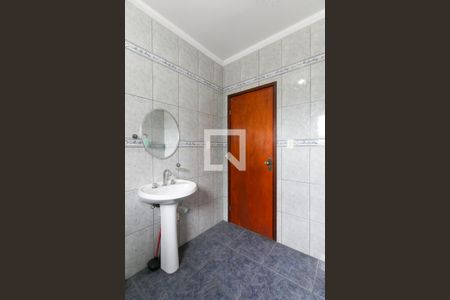 Casa para alugar com 200m², 3 quartos e 2 vagasBanheiro