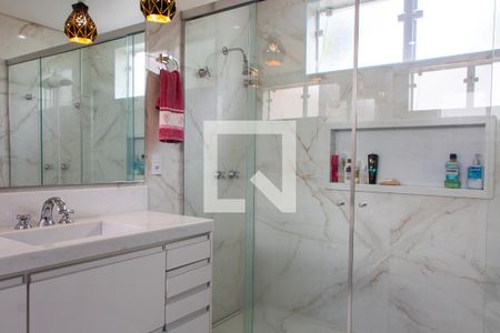 Casa de condomínio à venda com 422m², 4 quartos e 4 vagasBANHEIRO SUITE MASTER