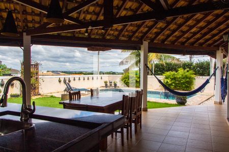 Casa de condomínio à venda com 422m², 4 quartos e 4 vagasÁREA EXTERNA GOURMET