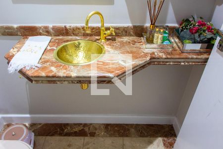 Casa de condomínio à venda com 422m², 4 quartos e 4 vagasLAVABO