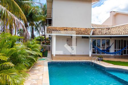 Casa de condomínio à venda com 422m², 4 quartos e 4 vagasÁREA EXTERNA