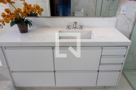 Casa de condomínio à venda com 422m², 4 quartos e 4 vagasBANHEIRO SUITE MASTER