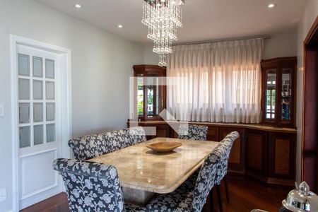 Casa de condomínio à venda com 422m², 4 quartos e 4 vagasSALA DE JANTAR