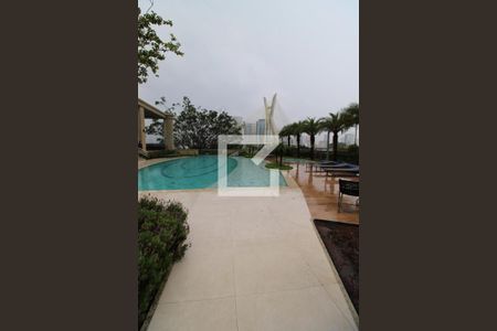 Apartamento à venda com 211m², 3 quartos e 3 vagasÁrea comum - Piscina