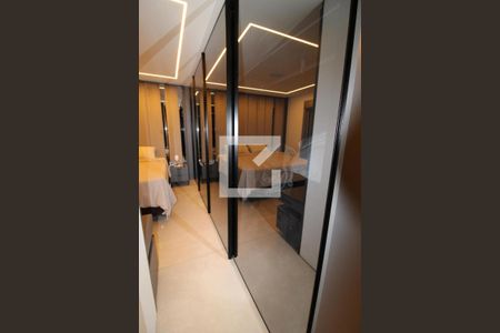 Apartamento à venda com 211m², 3 quartos e 3 vagasCloset da suíte 1