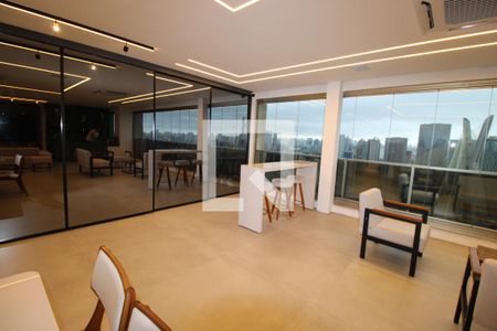 Sala de apartamento à venda com 3 quartos, 211m² em Real Parque, São Paulo