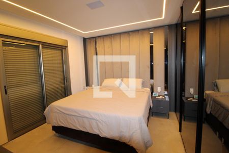 Apartamento à venda com 211m², 3 quartos e 3 vagasSuíte 1