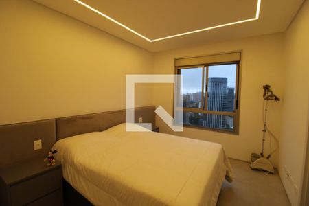 Apartamento à venda com 211m², 3 quartos e 3 vagasSuíte 2