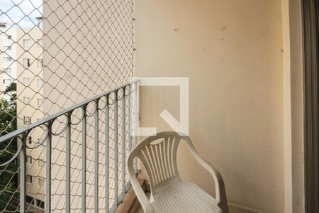 Varanda de apartamento para alugar com 2 quartos, 60m² em Parque Tomas Saraiva, São Paulo