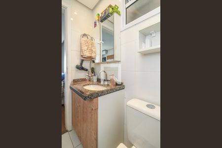 Suíte - Banheiro de apartamento para alugar com 3 quartos, 85m² em Sarandi, Porto Alegre