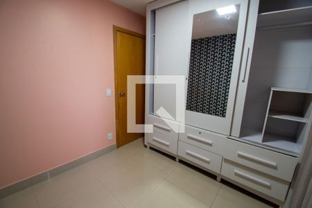 Quarto 1 de apartamento para alugar com 2 quartos, 58m² em Qi 20, Brasília