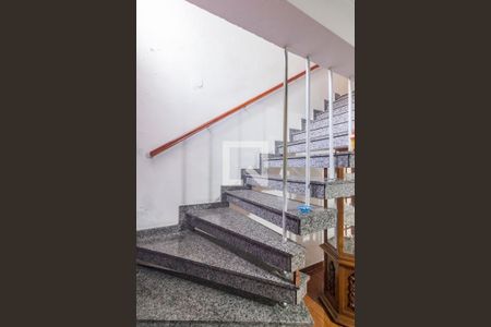 Escada de casa à venda com 3 quartos, 120m² em Santa Maria, Santo André
