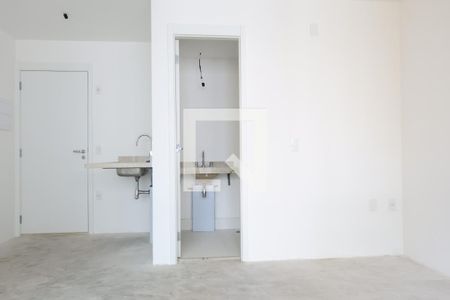 Banheiro de kitnet/studio à venda com 1 quarto, 28m² em Itaim Bibi, São Paulo